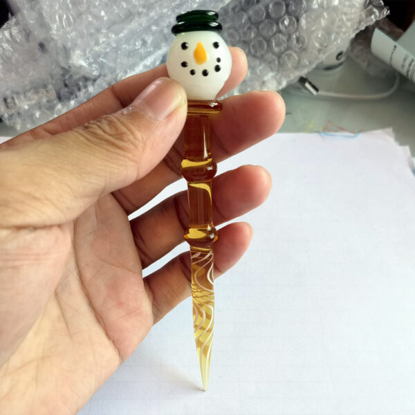 Amber cartoon glass dab tool