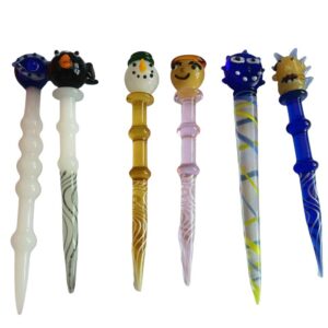 There are six difference colors cartoon glass dab tool